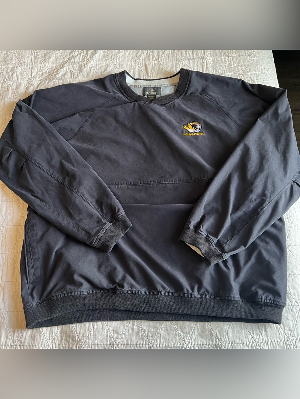 Vintage 90s Y2K Missouri Mizzou Black Embroidered Windbreaker size XL